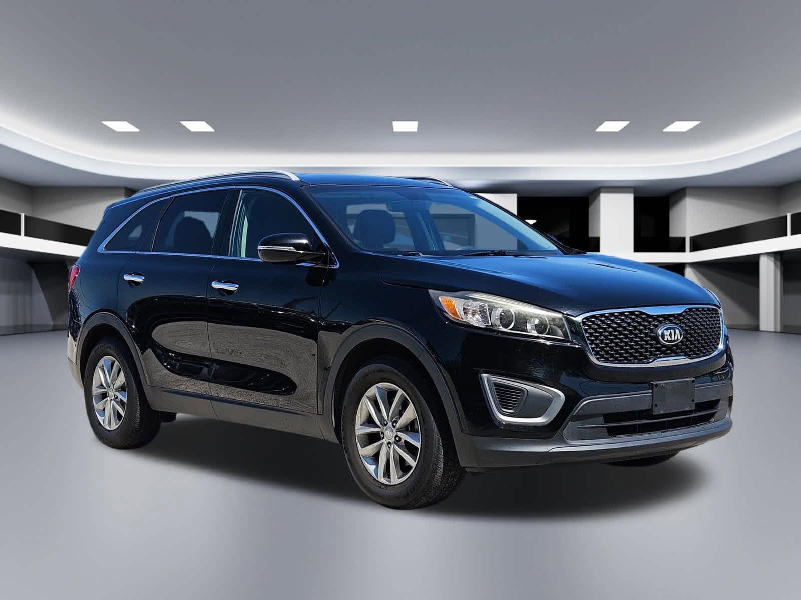Thumbnail: 2016 Kia Sorento - 8