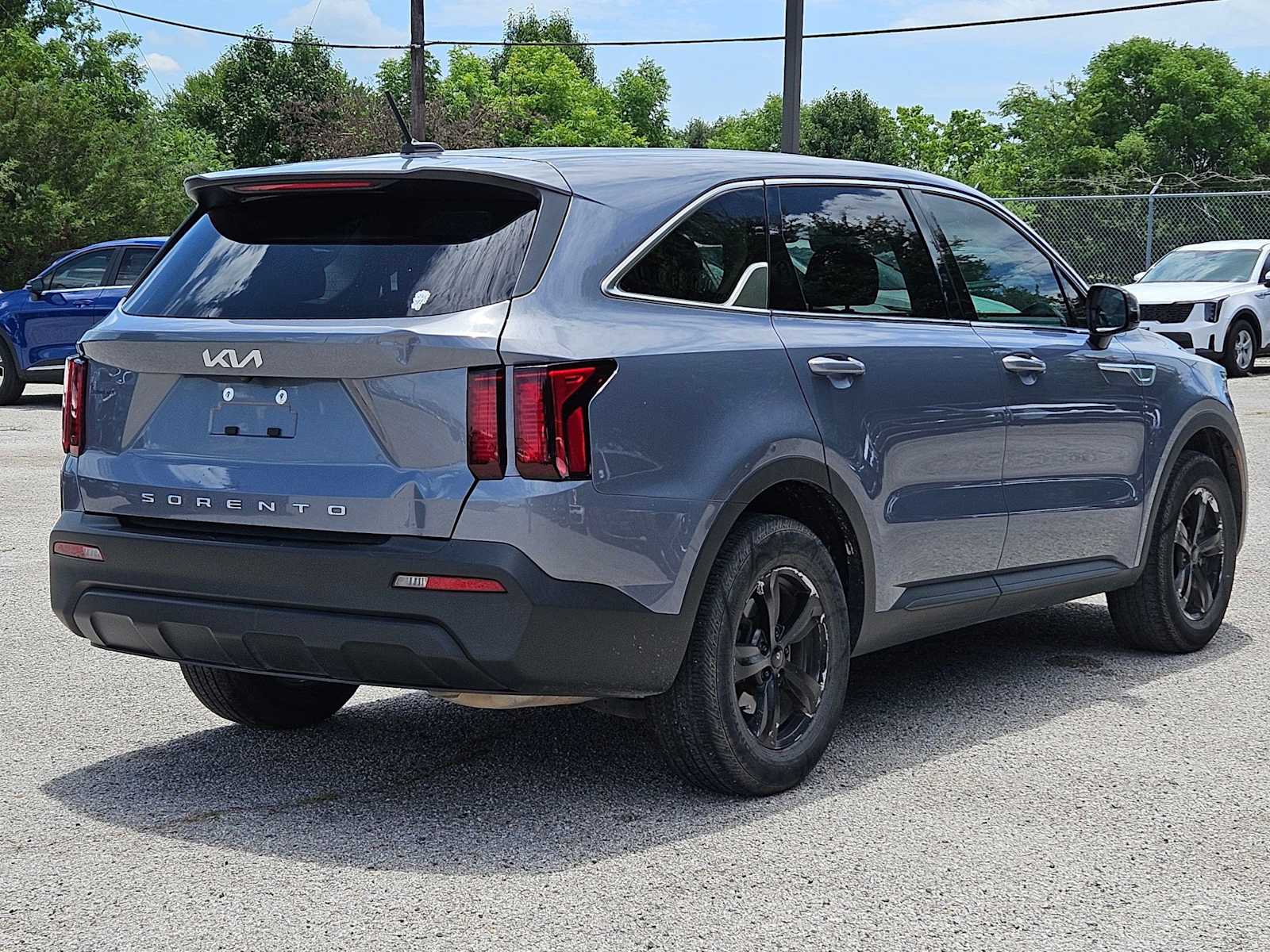 Thumbnail: 2022 Kia Sorento - 5