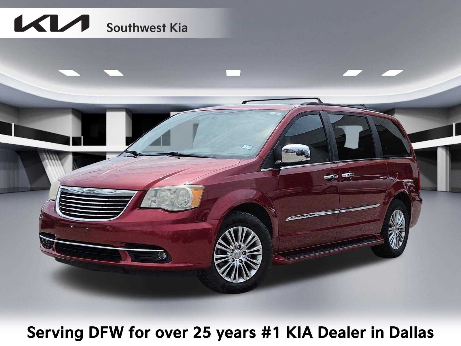 2013 Chrysler Town & Country Touring -
                  Dallas, TX