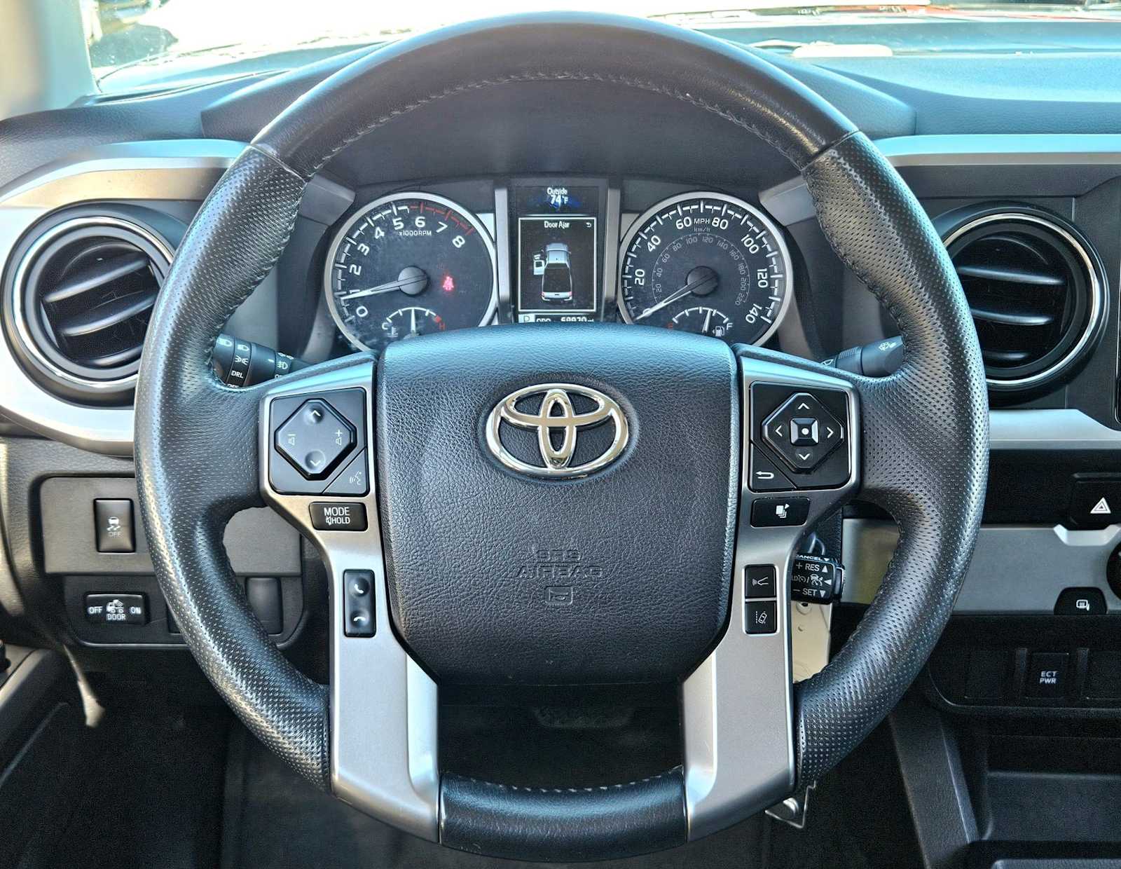 Thumbnail: 2022 Toyota Tacoma - 19