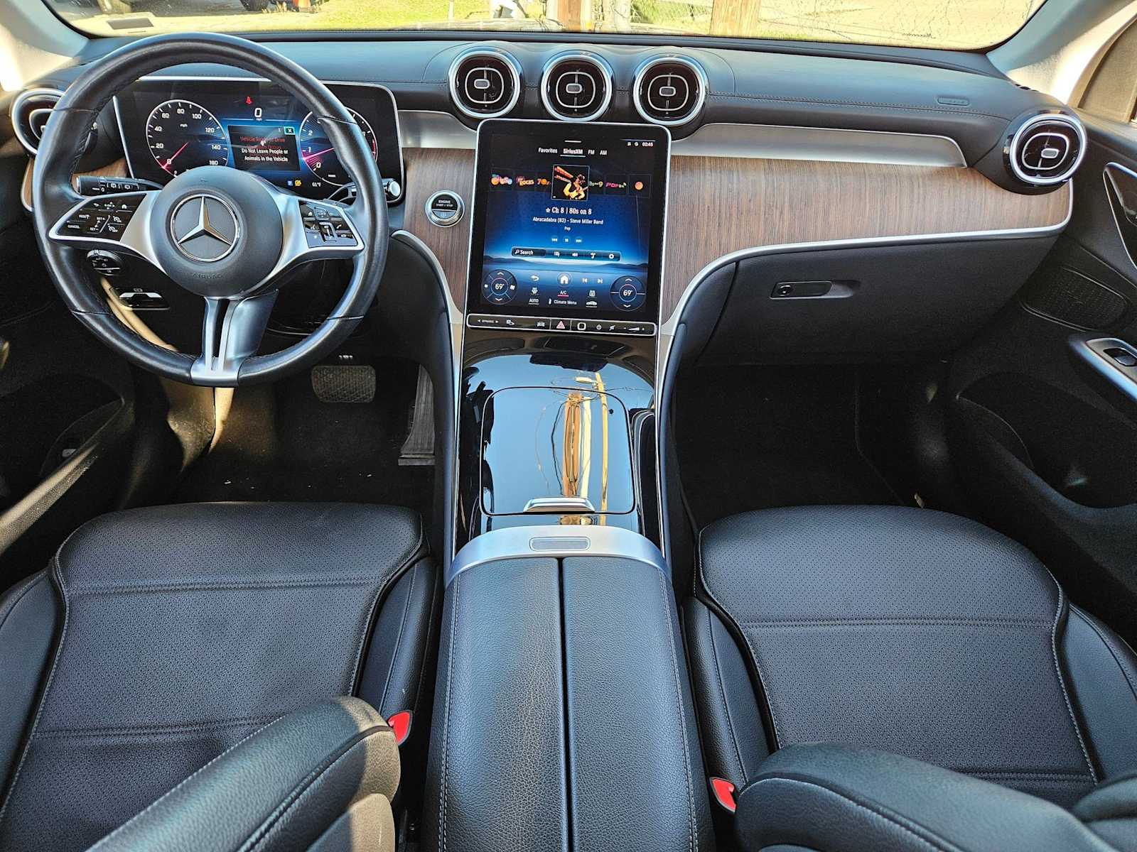 Thumbnail: 2024 Mercedes-Benz GLC - 16