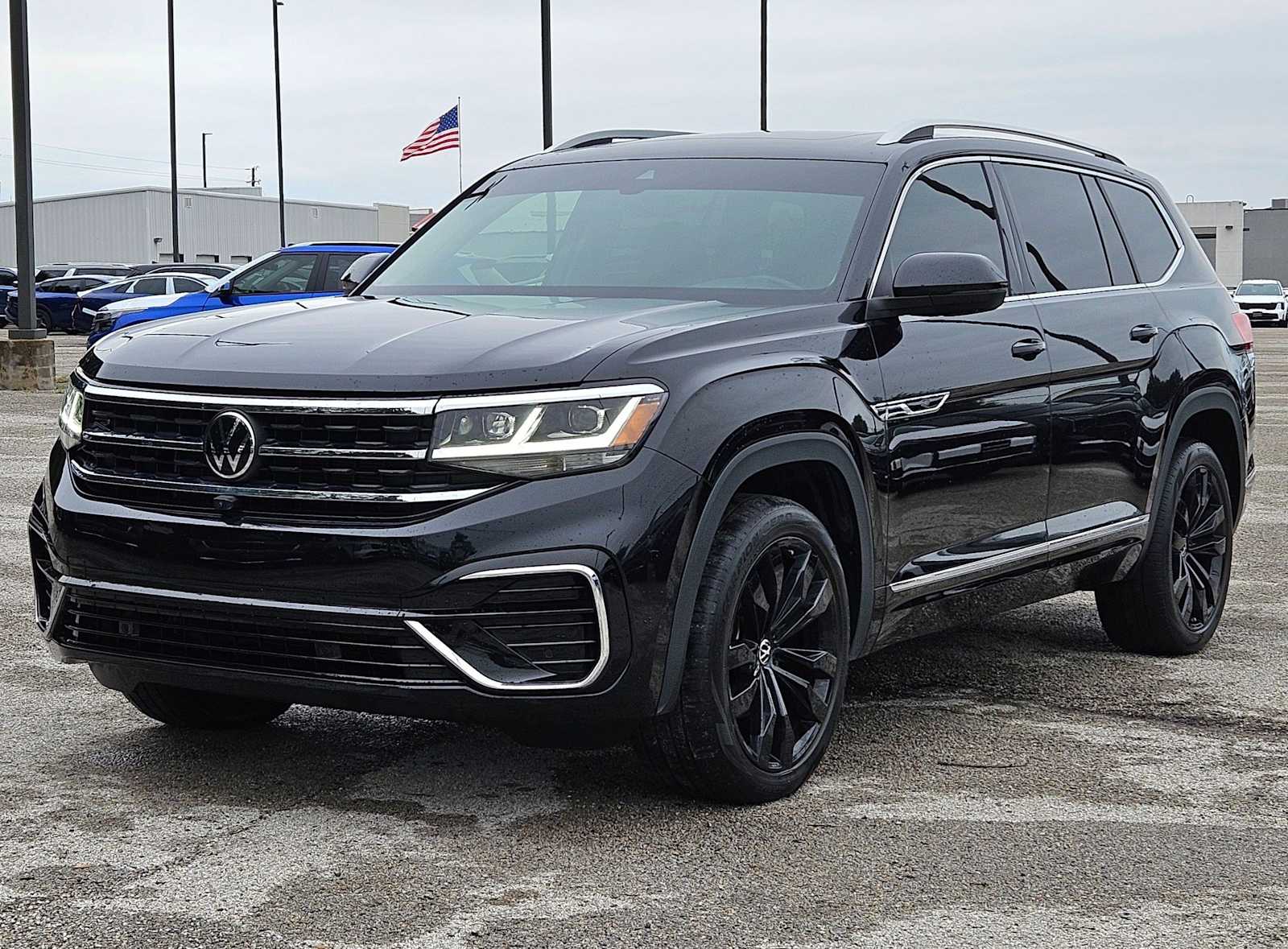 Thumbnail: 2023 Volkswagen Atlas - 10