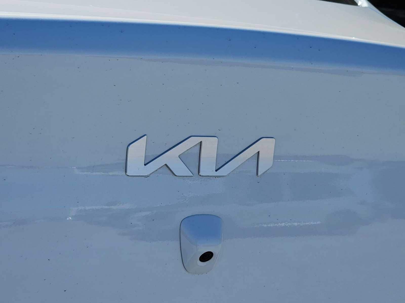 Thumbnail: 2023 Kia Rio - 12