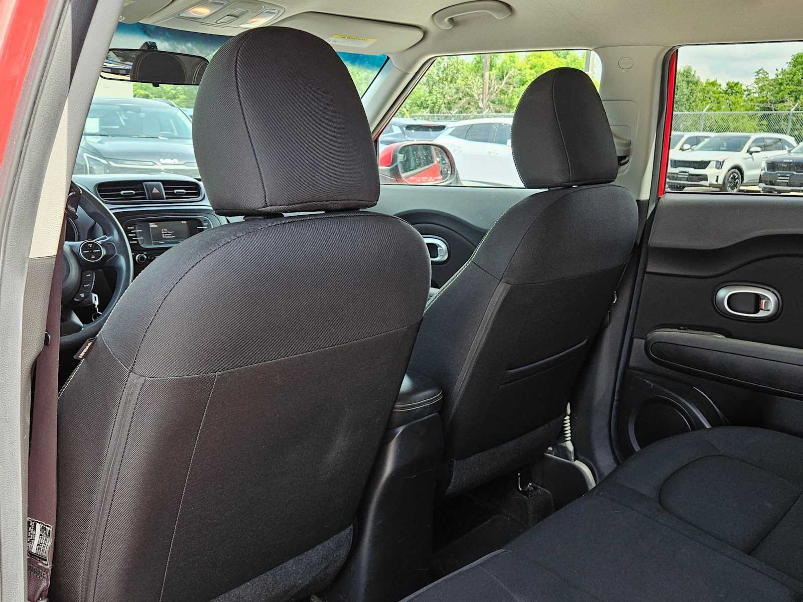 Thumbnail: 2016 Kia Soul - 16