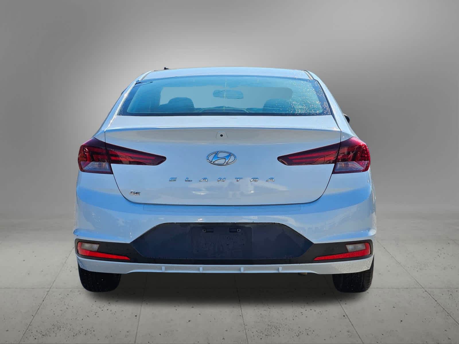 2019 Hyundai Elantra SE photo 4