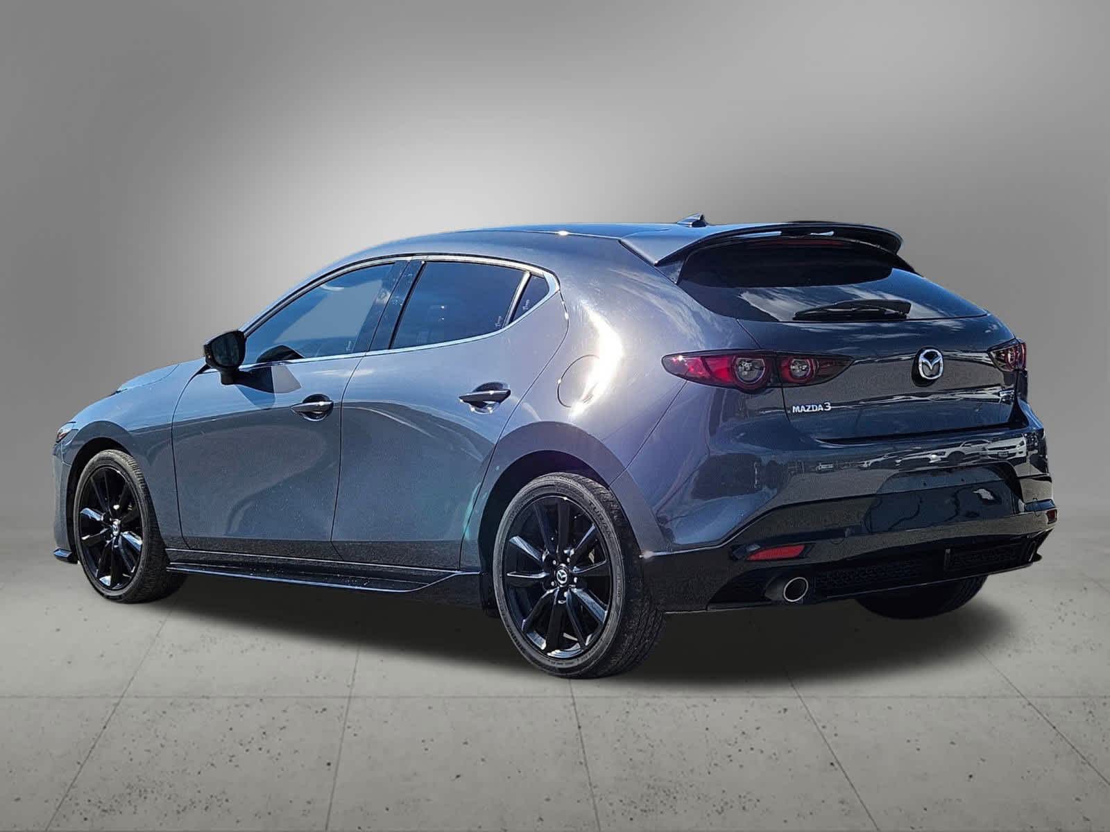 2020 Mazda Mazda3 Premium photo 3