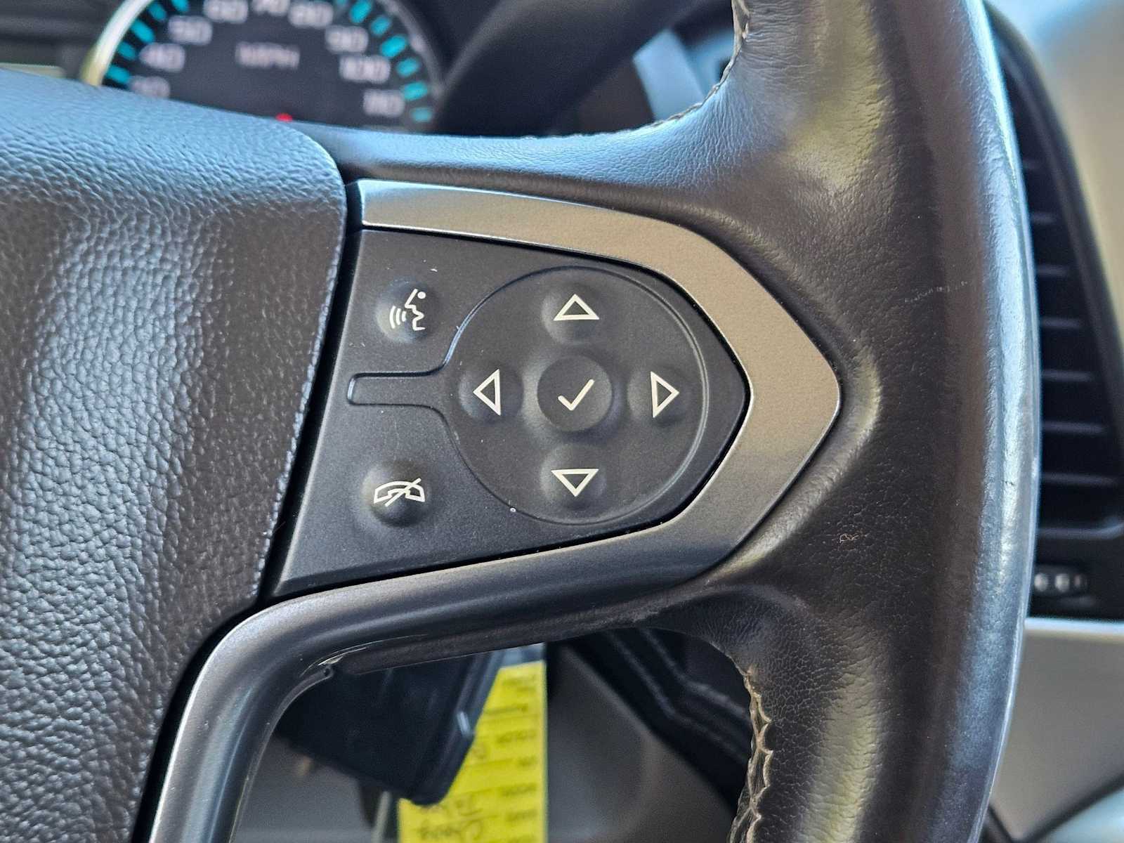 Thumbnail: 2020 Chevrolet Tahoe - 24