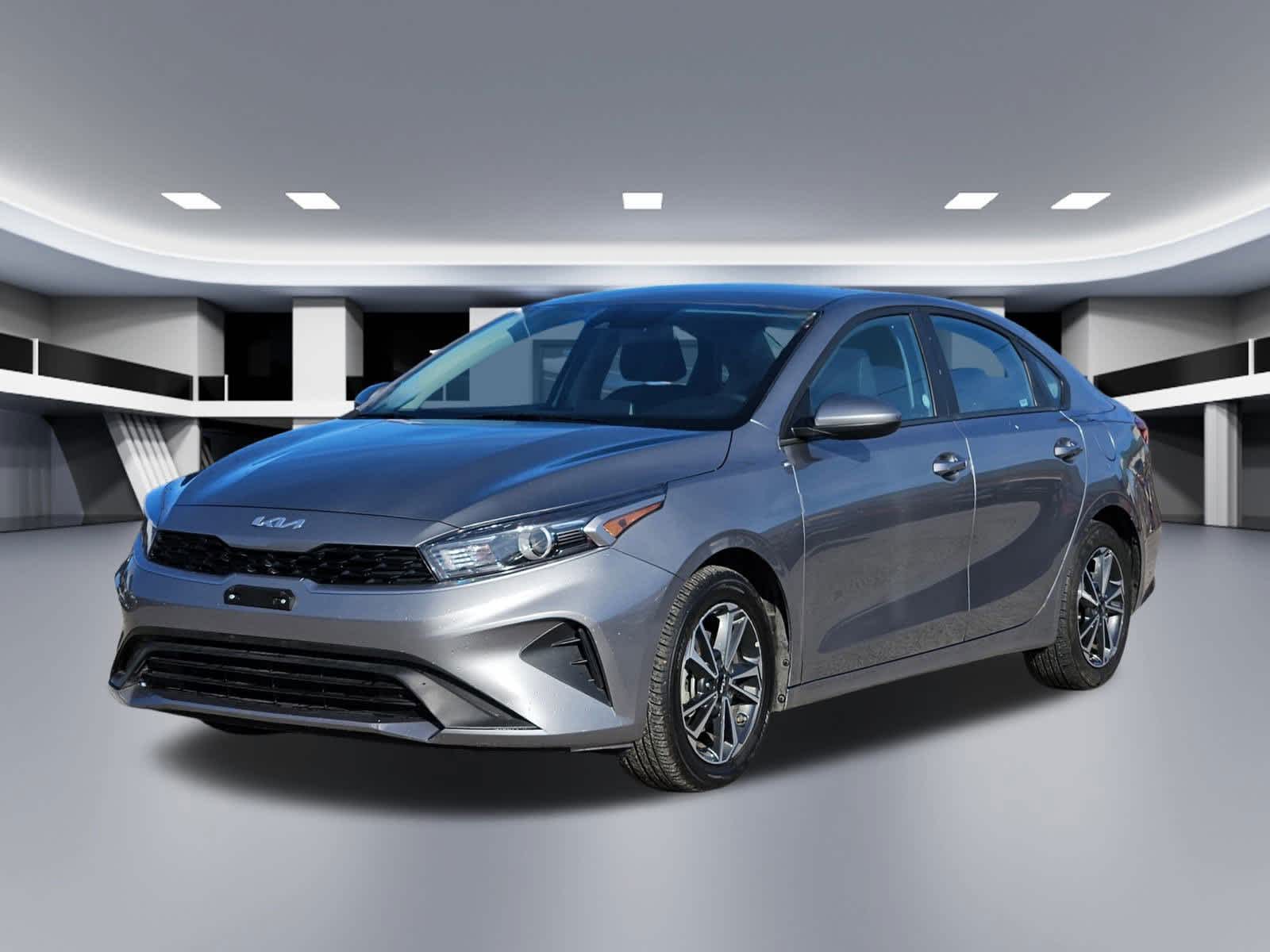 Thumbnail: 2024 Kia Forte - 9