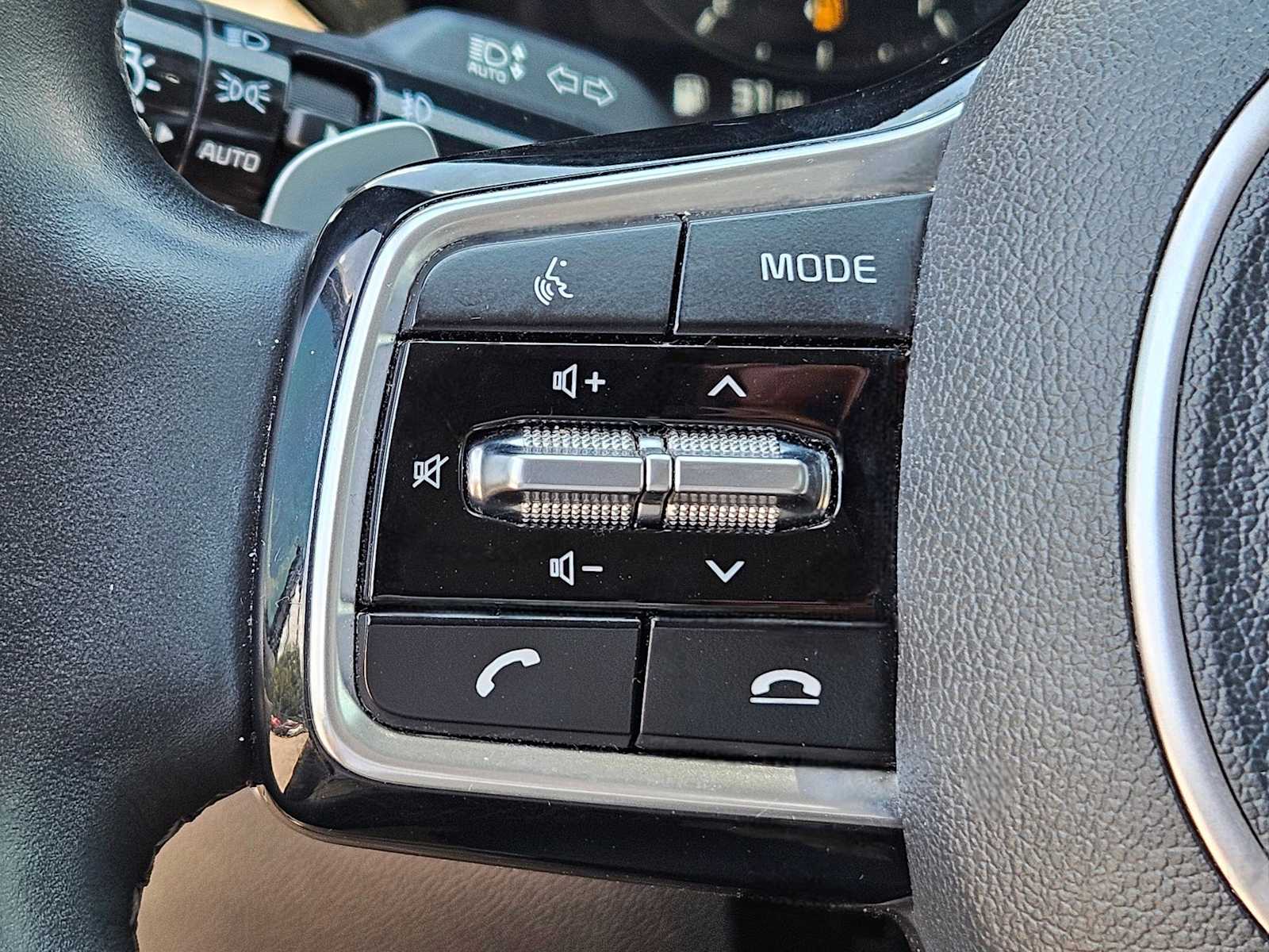 Thumbnail: 2022 Kia Sorento - 23