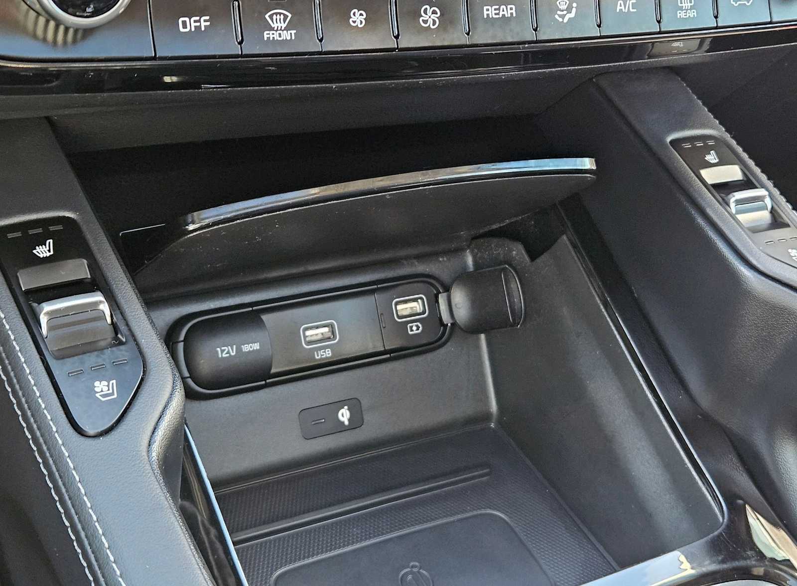 Thumbnail: 2022 Kia Telluride - 31