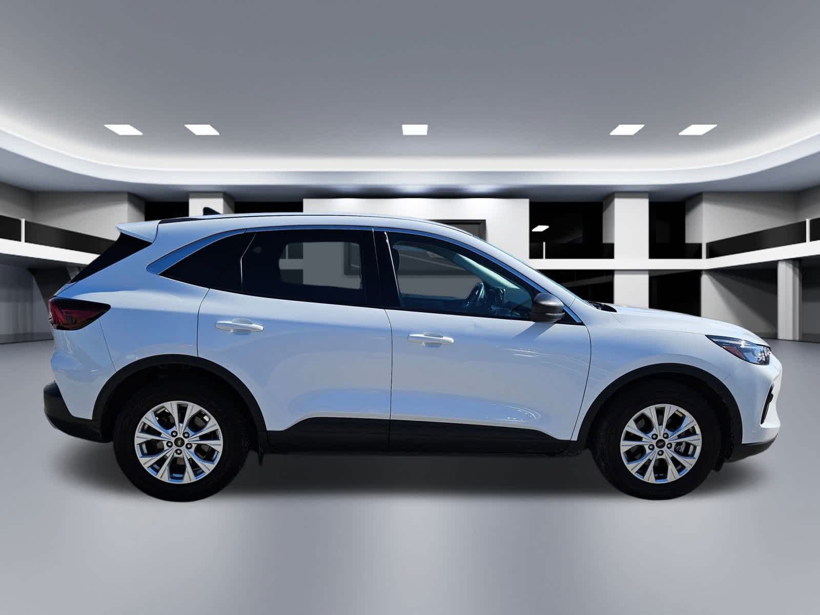 Thumbnail: 2024 Ford Escape - 7
