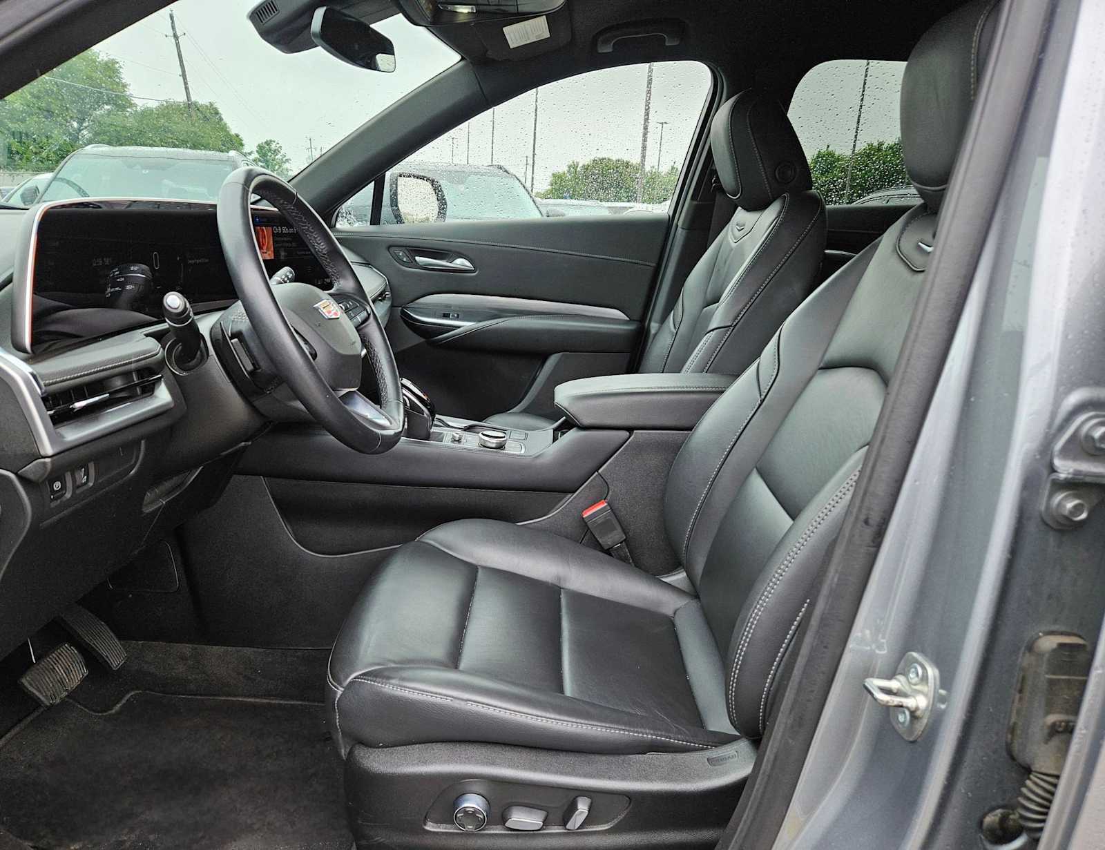 Thumbnail: 2025 Cadillac XT4 - 16