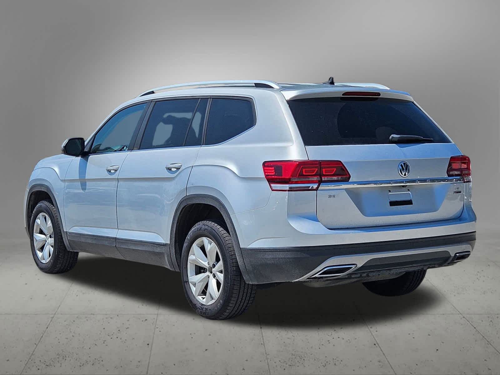 Thumbnail: 2018 Volkswagen Atlas - 3