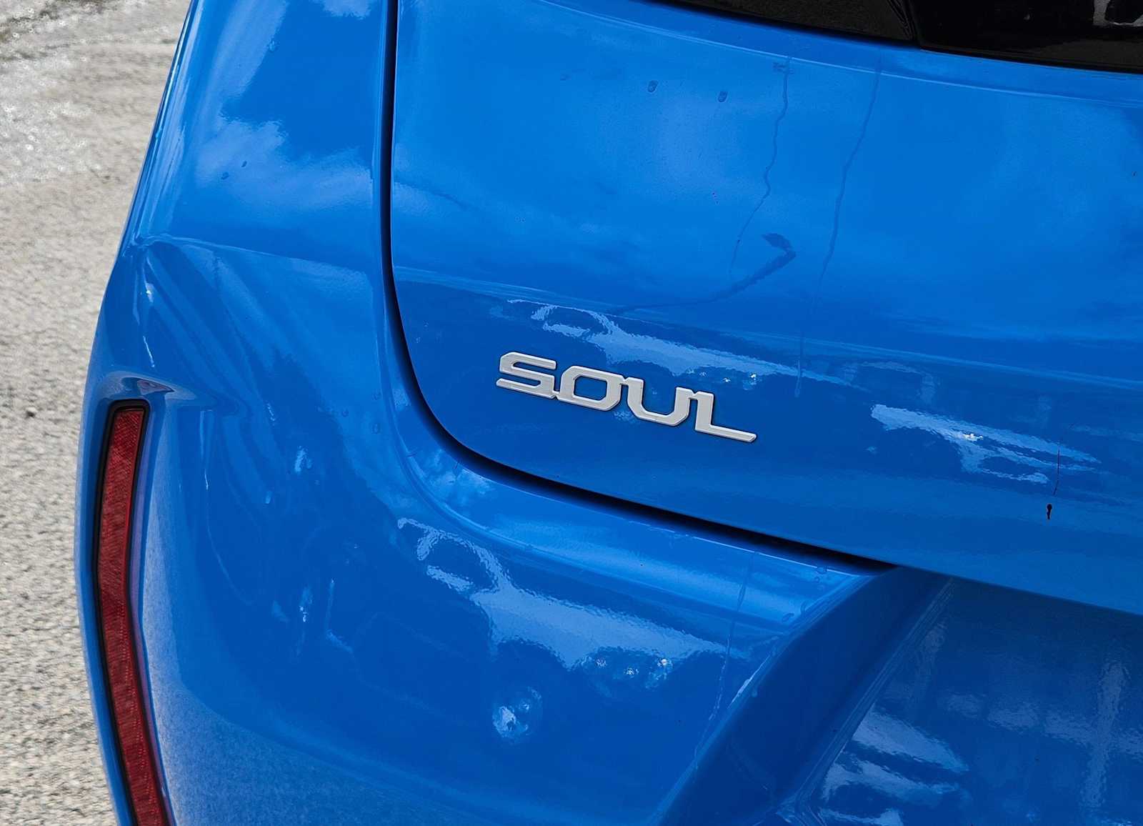 Thumbnail: 2023 Kia Soul - 10
