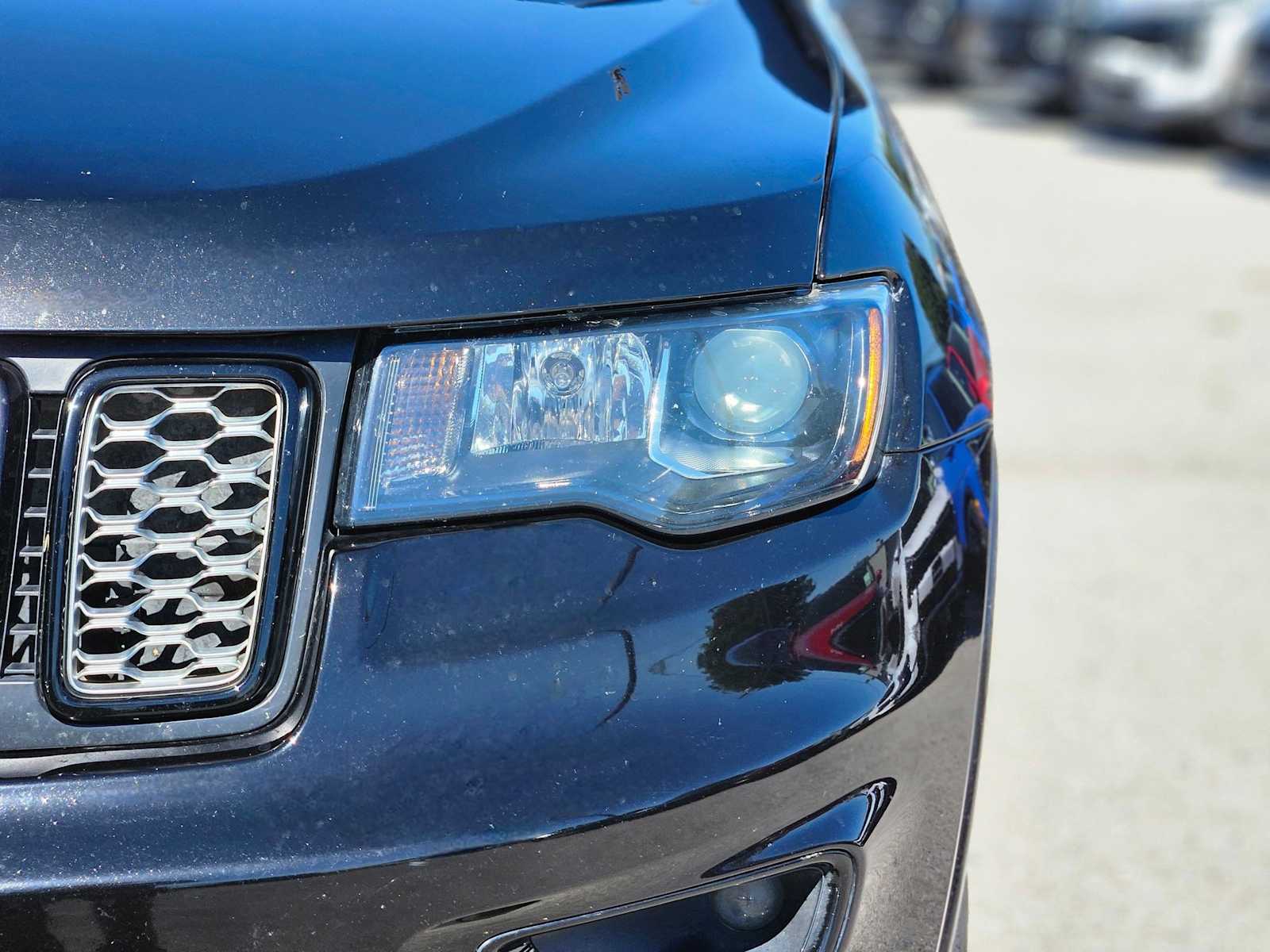 Thumbnail: 2023 Jeep Grand Cherokee - 10