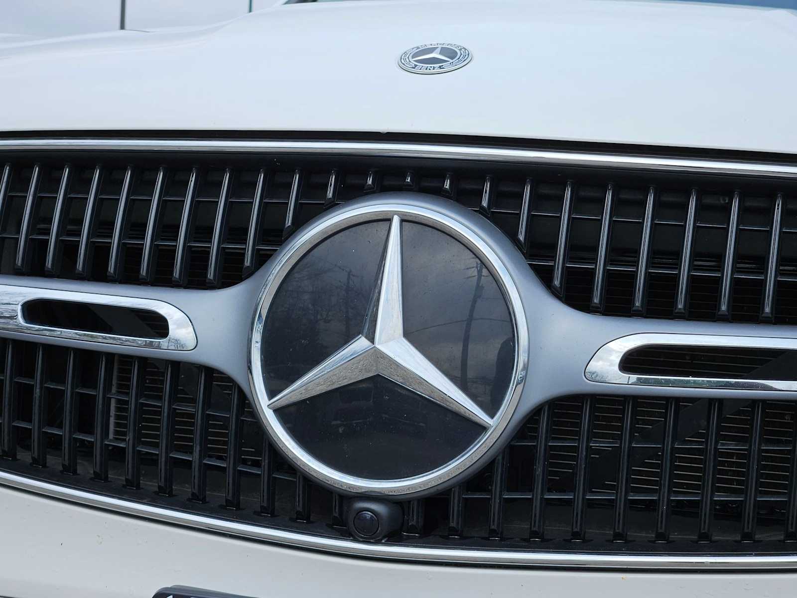 Thumbnail: 2024 Mercedes-Benz GLC - 13