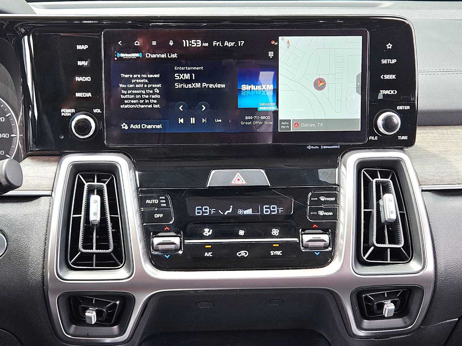 Thumbnail: 2023 Kia Sorento - 26