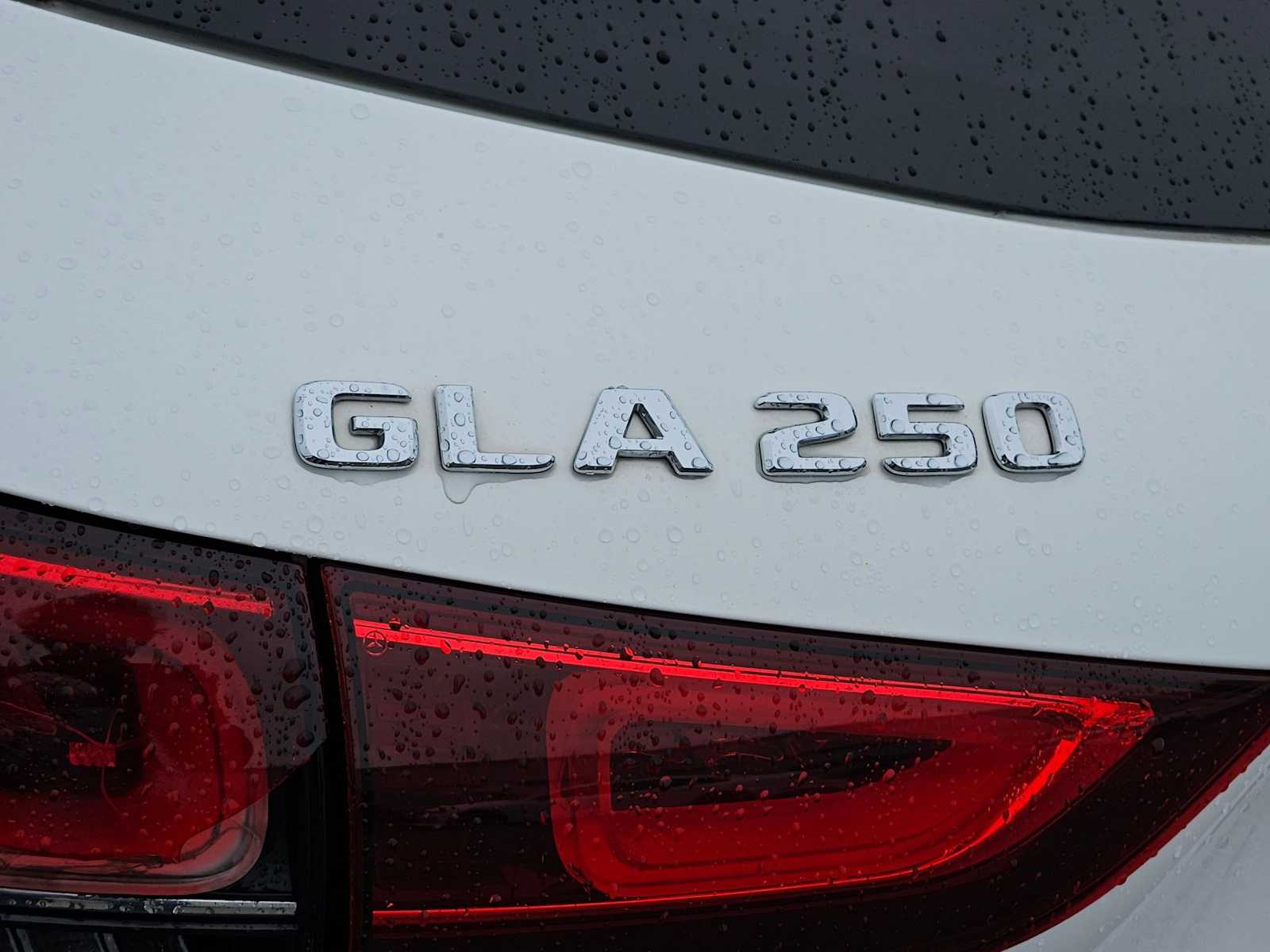 Thumbnail: 2021 Mercedes-Benz GLA - 13