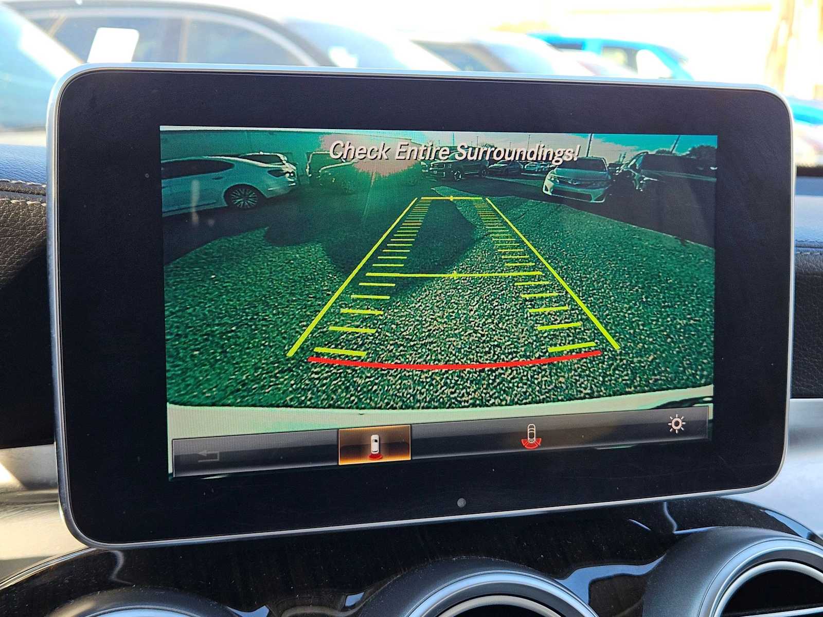 Thumbnail: 2016 Mercedes-Benz GLC - 16