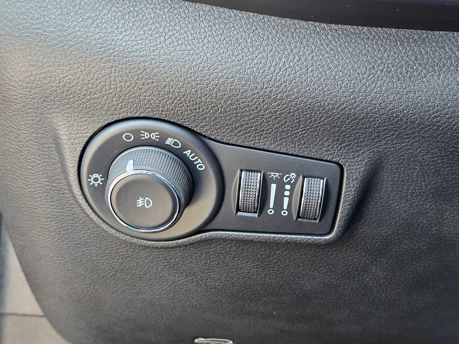 Thumbnail: 2024 Jeep Compass - 31