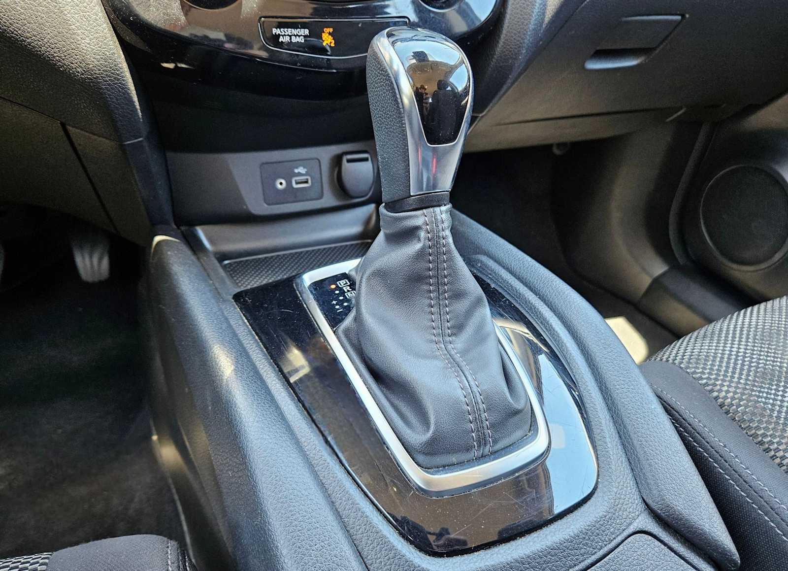 Thumbnail: 2020 Nissan Rogue Sport - 22