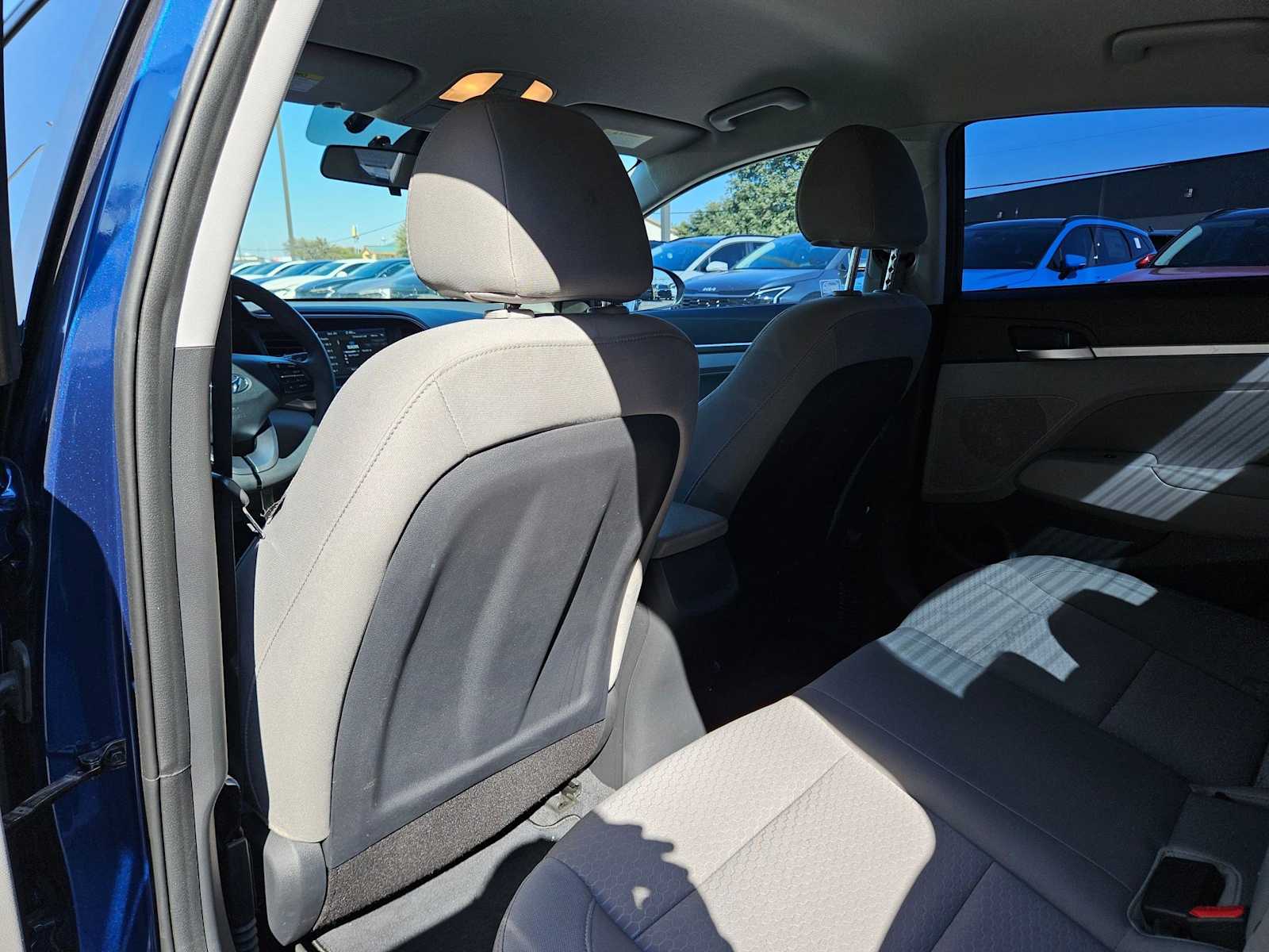 Thumbnail: 2020 Hyundai Elantra - 6
