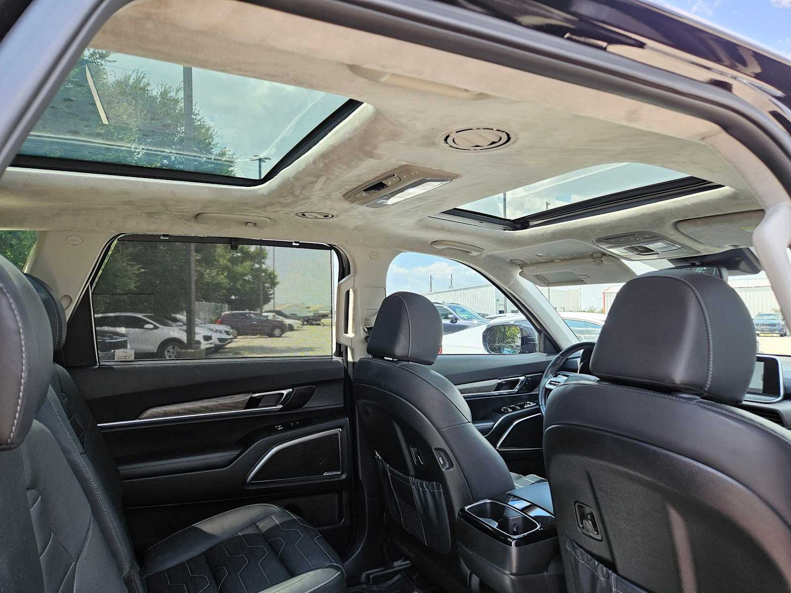 Thumbnail: 2022 Kia Telluride - 21