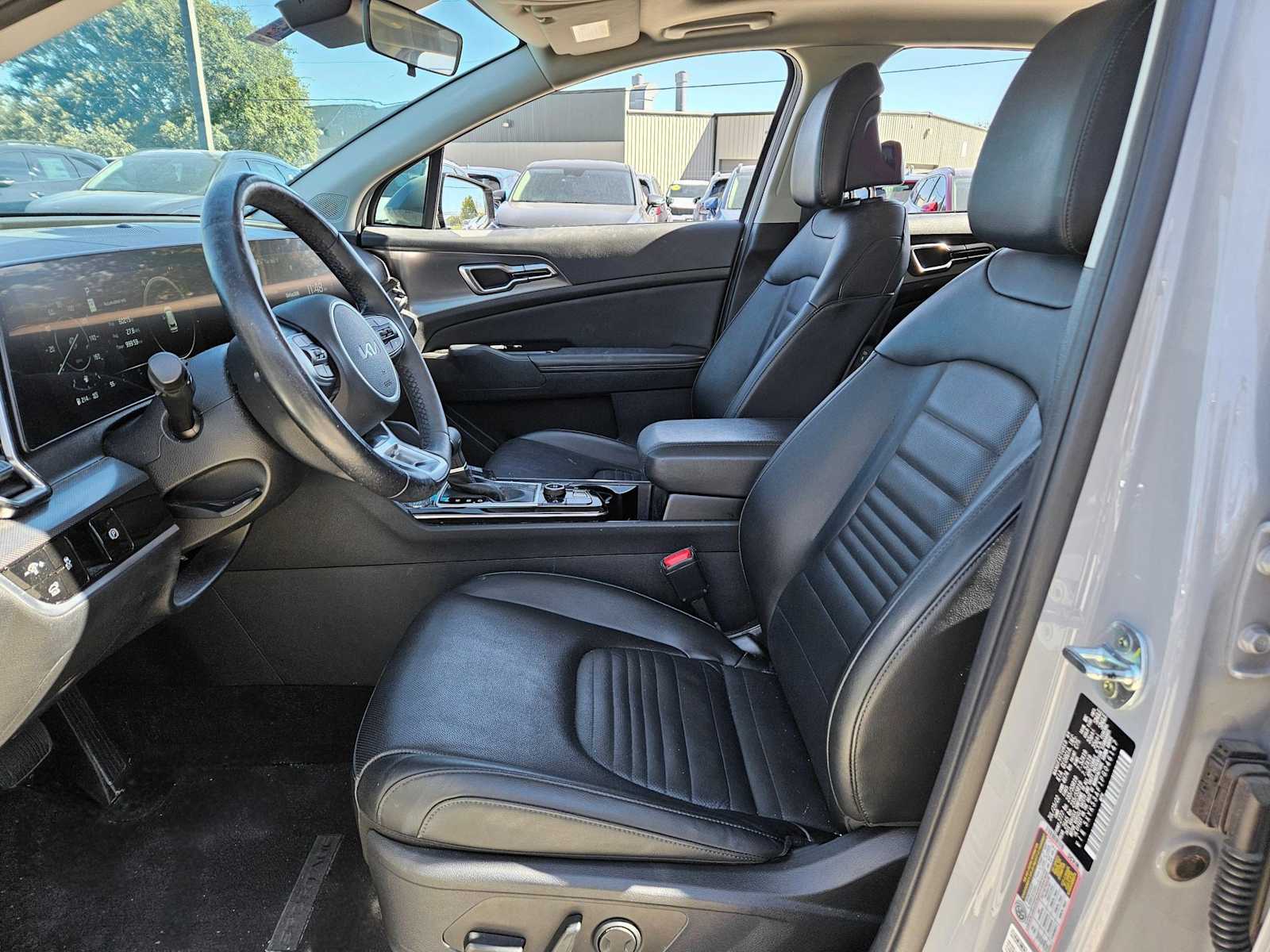 Thumbnail: 2023 Kia Sportage - 17