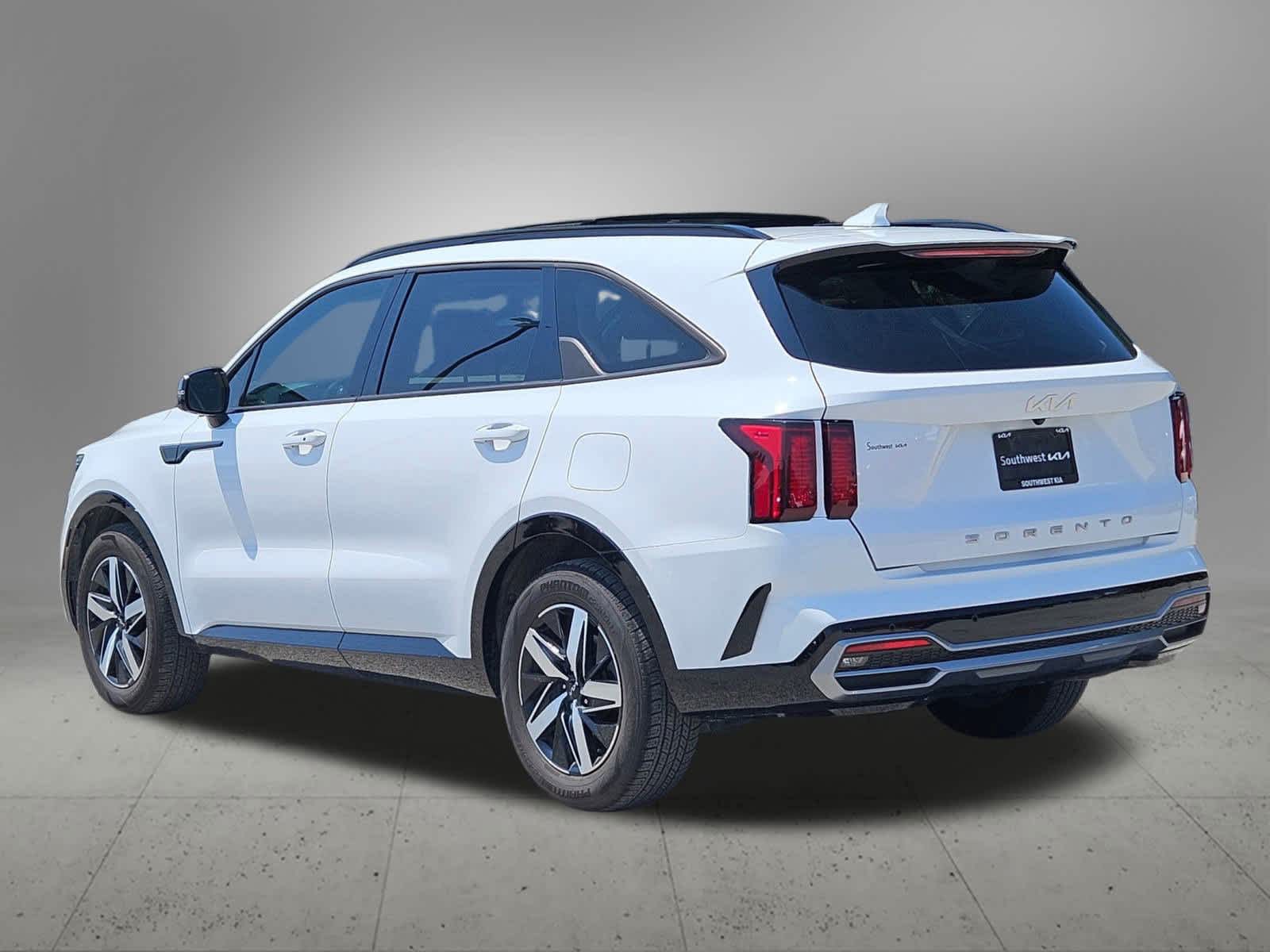 Thumbnail: 2022 Kia Sorento - 3