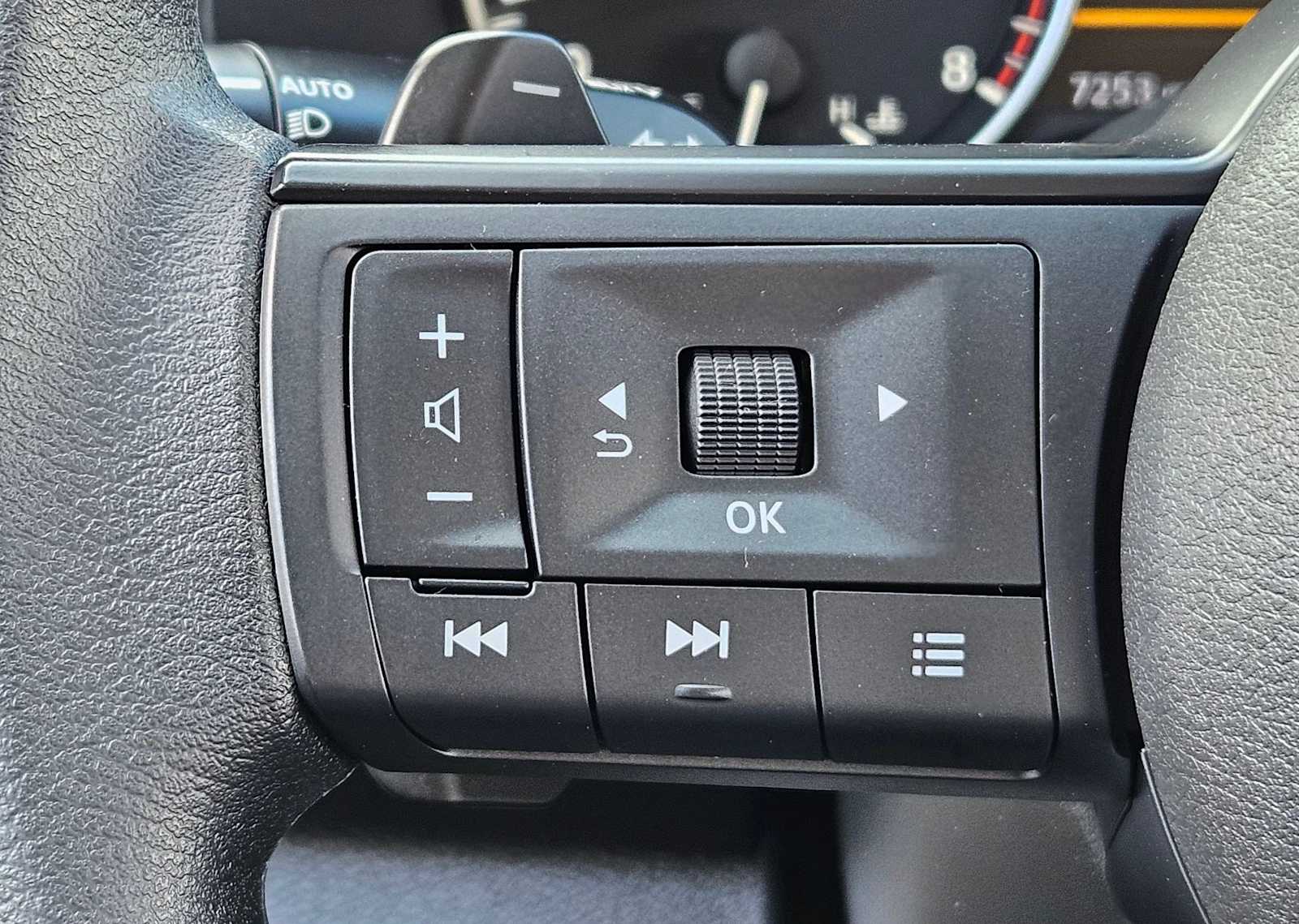 Thumbnail: 2025 Nissan Pathfinder - 22