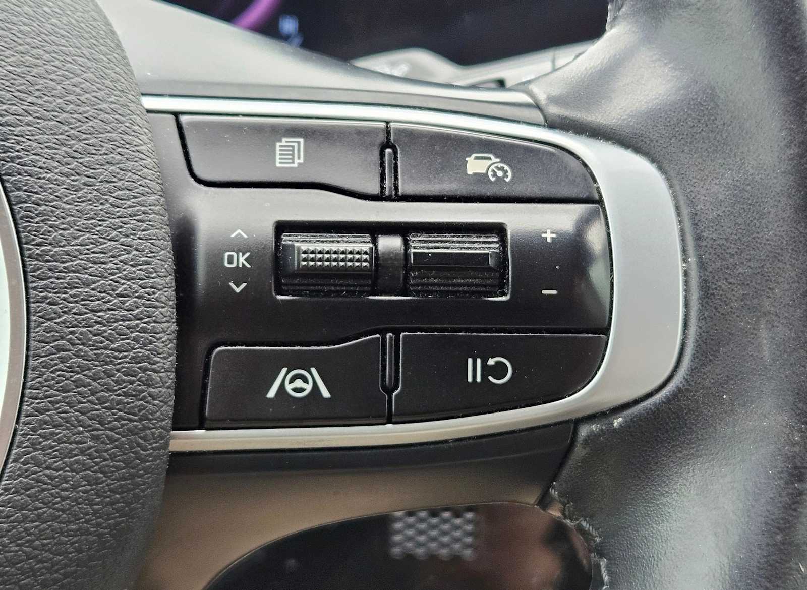 Thumbnail: 2023 Kia Sportage - 14