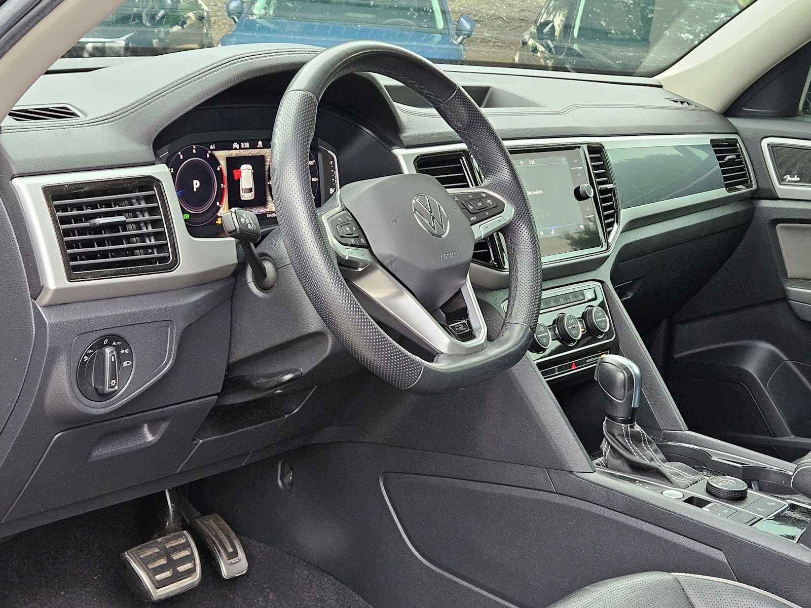 Thumbnail: 2023 Volkswagen Atlas - 2