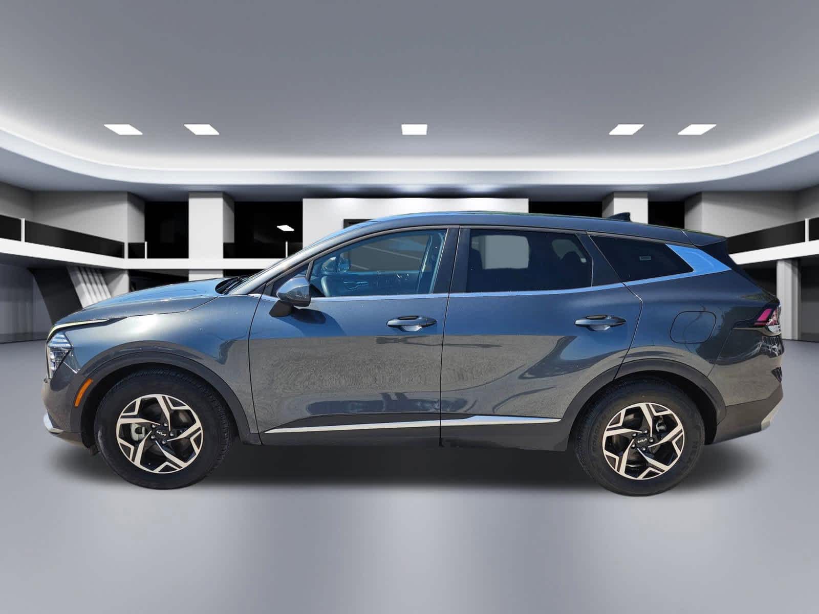 Thumbnail: 2024 Kia Sportage - 3