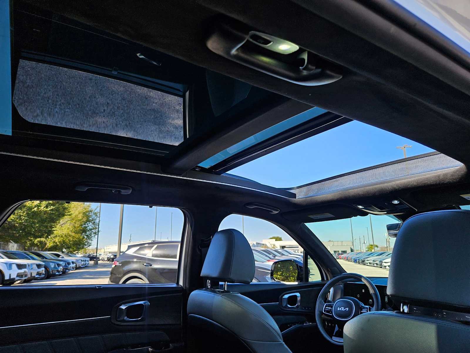 Thumbnail: 2024 Kia Sorento - 24