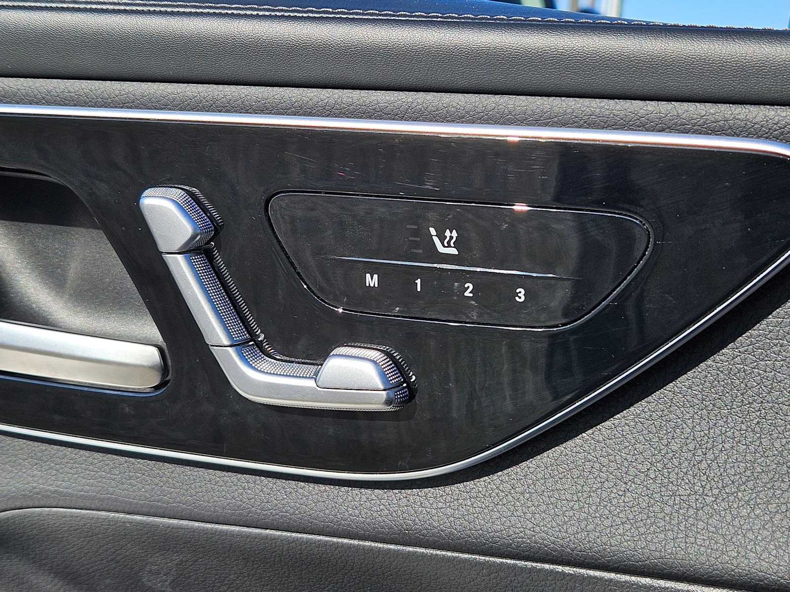 Thumbnail: 2024 Mercedes-Benz GLC - 18