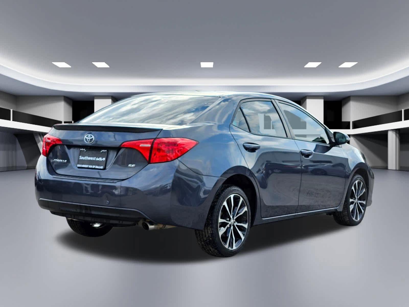 Thumbnail: 2018 Toyota Corolla - 5