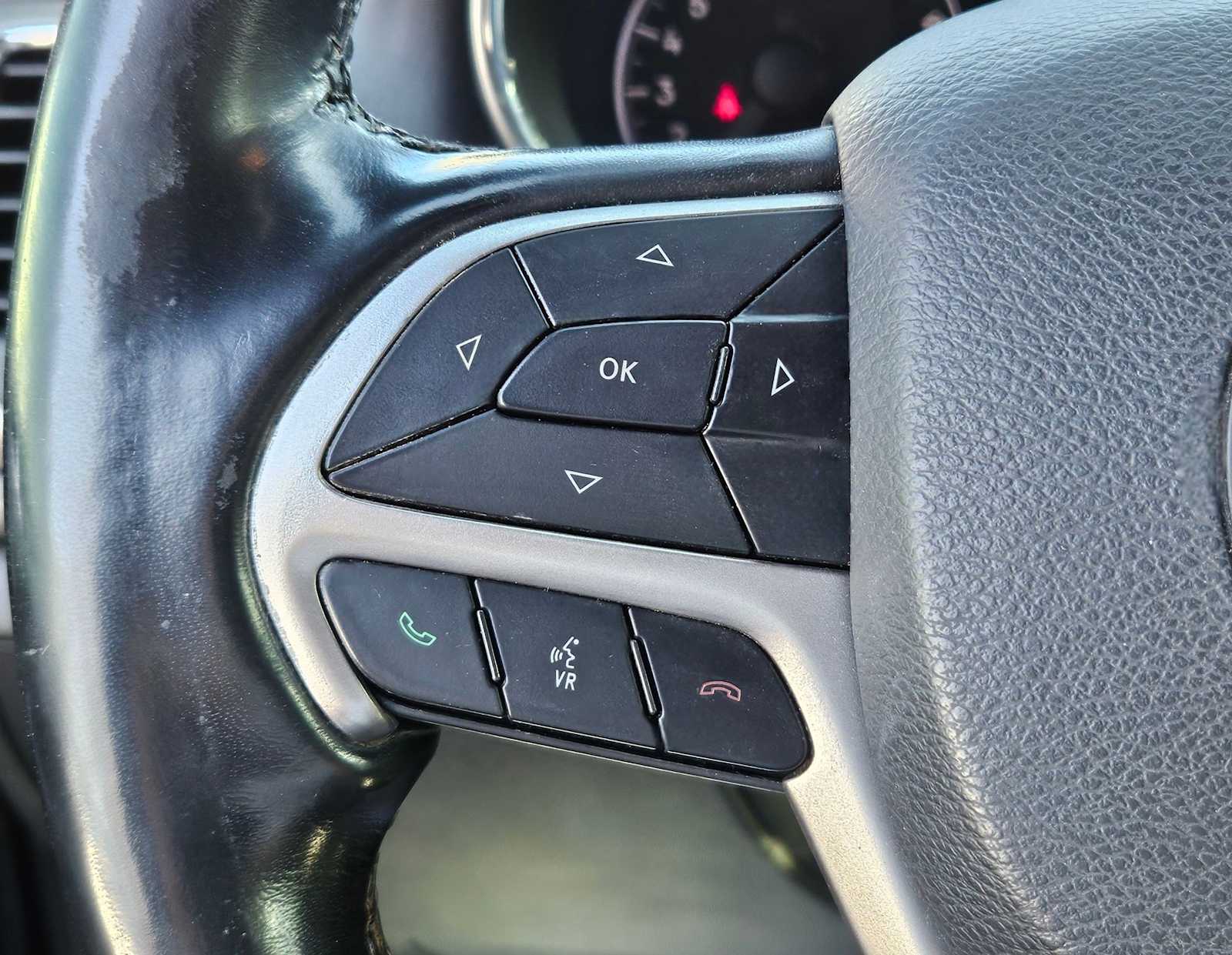 Thumbnail: 2020 Jeep Grand Cherokee - 16