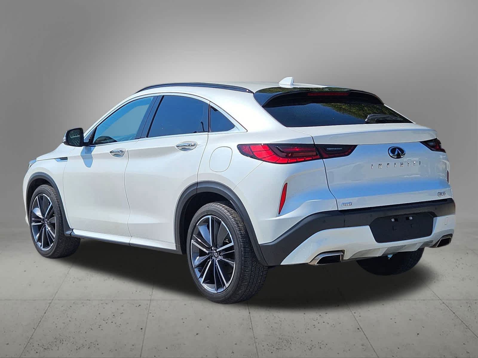 2024 Infiniti QX55 Luxe photo 3