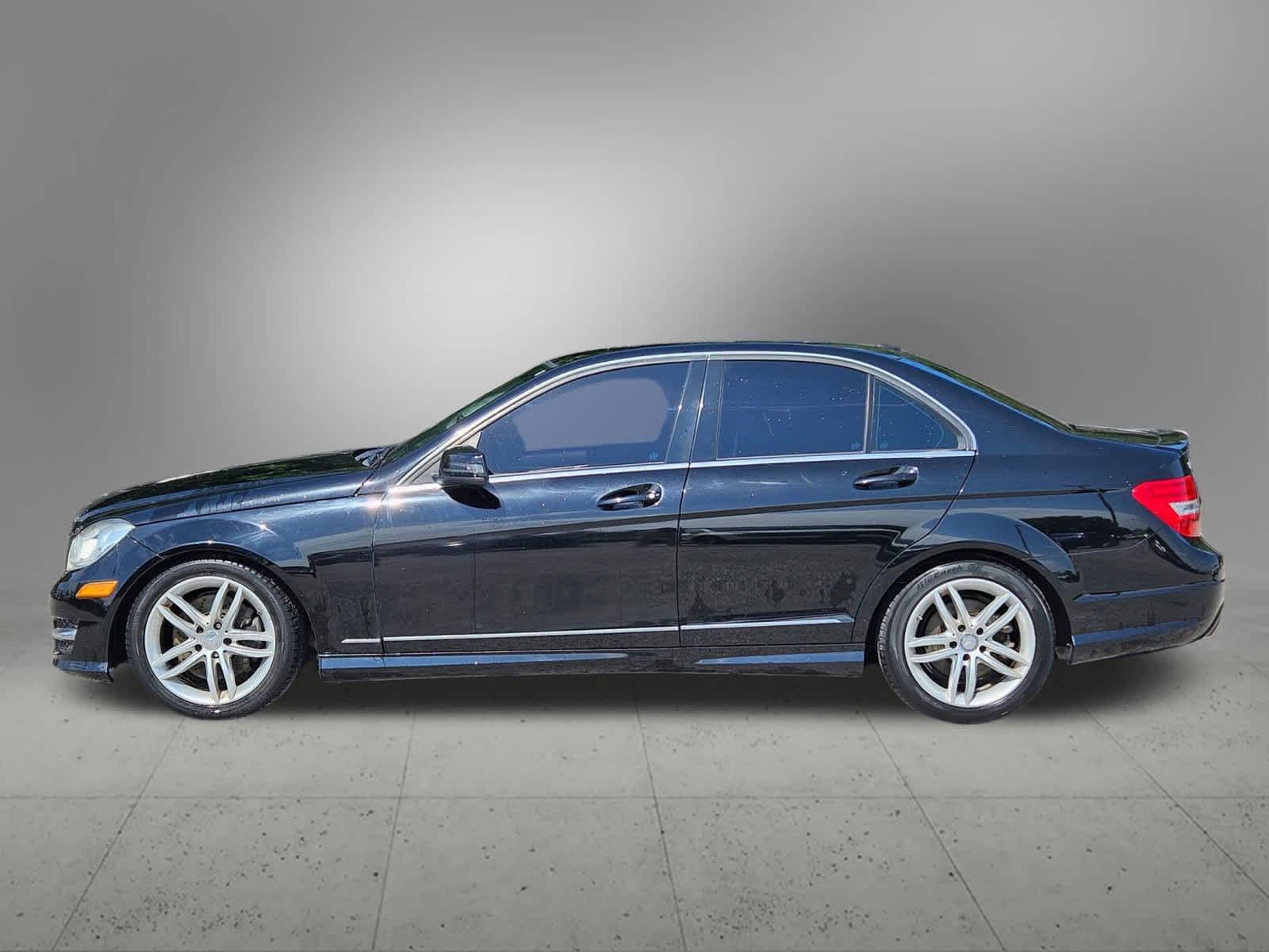 Thumbnail: 2013 Mercedes-Benz C-Class - 2
