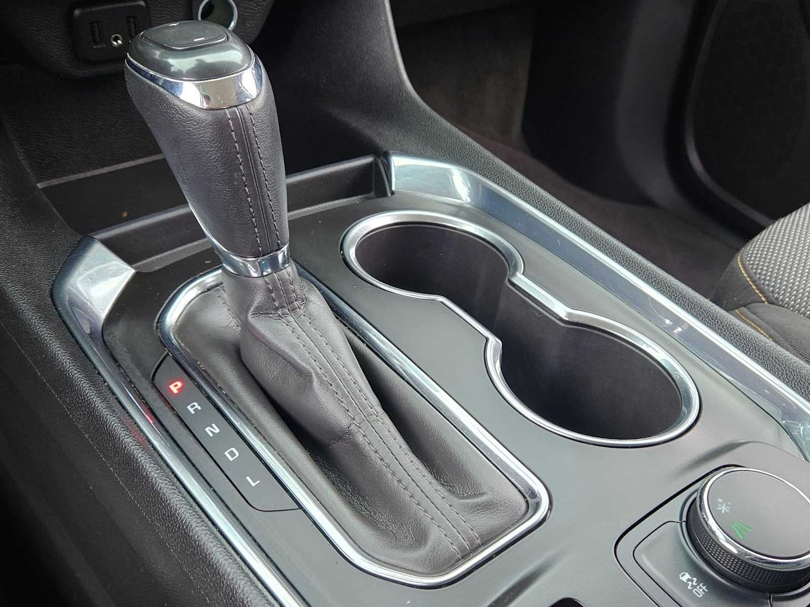 Thumbnail: 2020 Chevrolet Traverse - 32