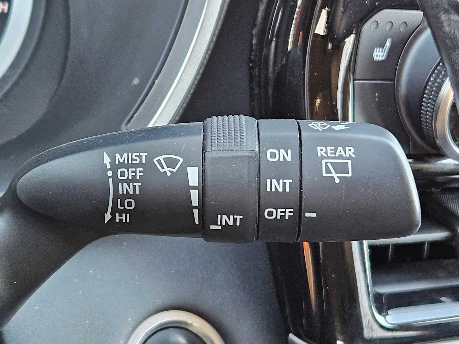 Thumbnail: 2021 Toyota Highlander - 27