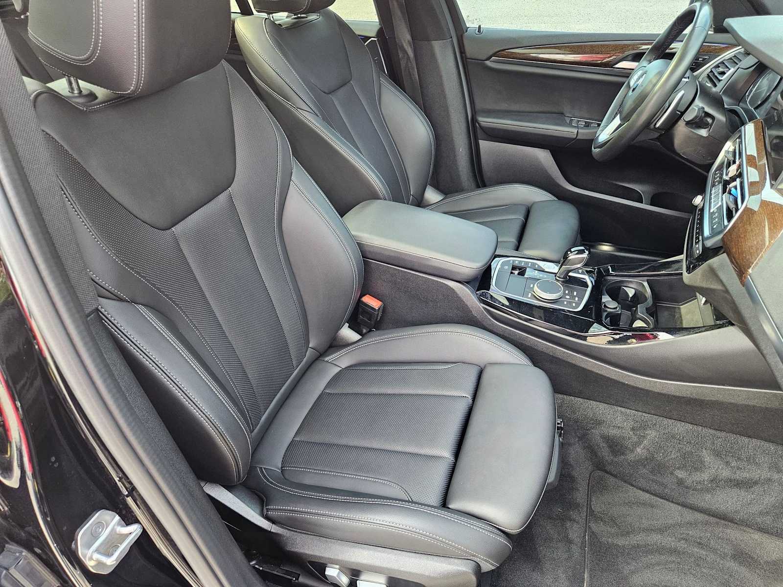 Thumbnail: 2022 BMW X3 - 21