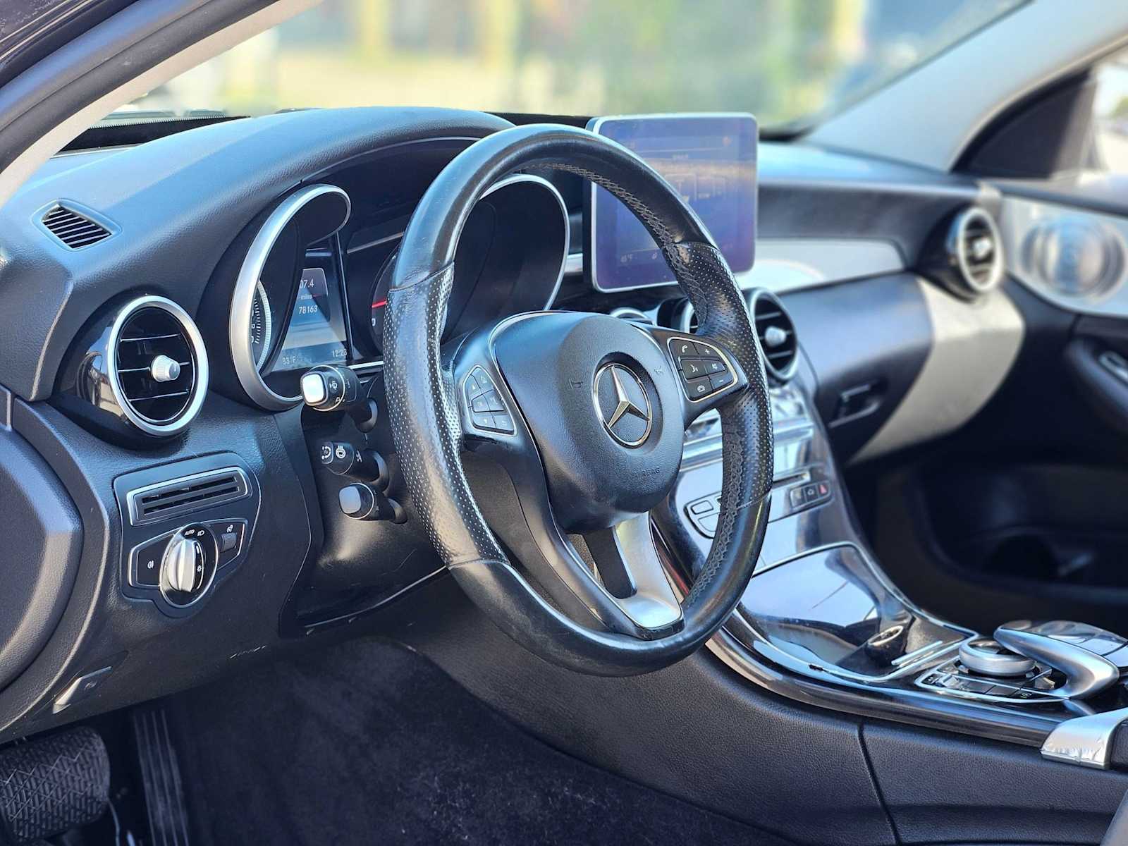 Thumbnail: 2016 Mercedes-Benz C-Class - 2