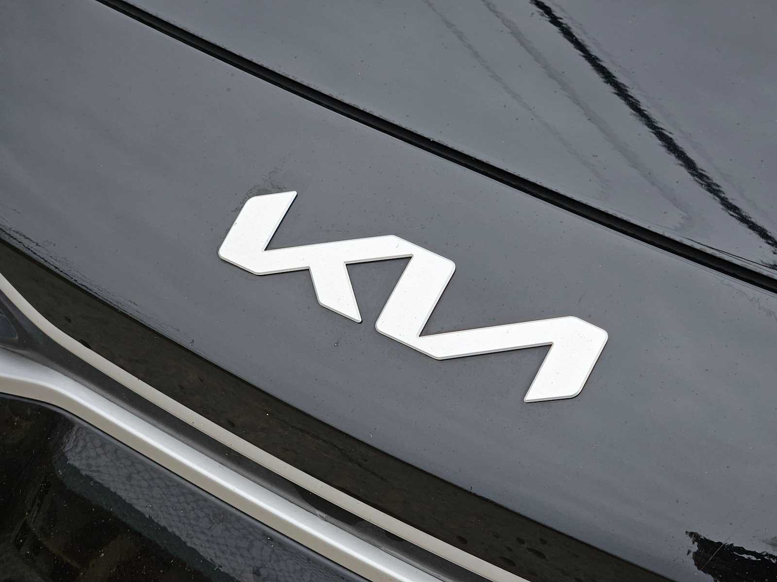 Thumbnail: 2022 Kia Rio - 12