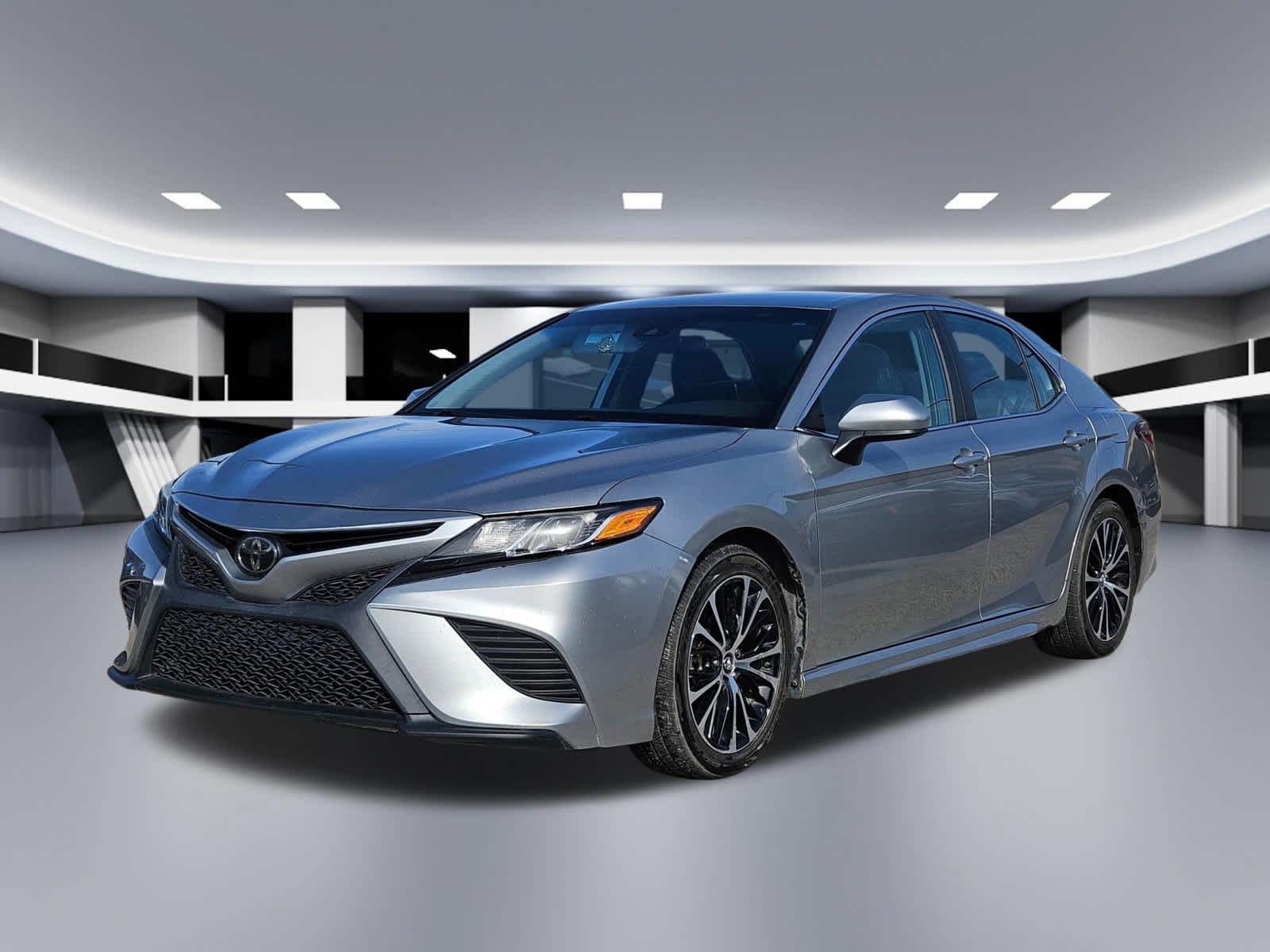 Thumbnail: 2019 Toyota Camry - 9
