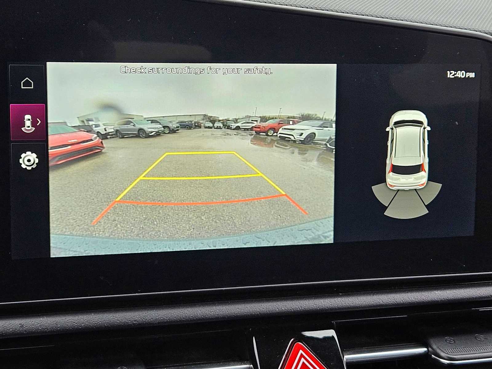 Thumbnail: 2023 Kia Niro - 17