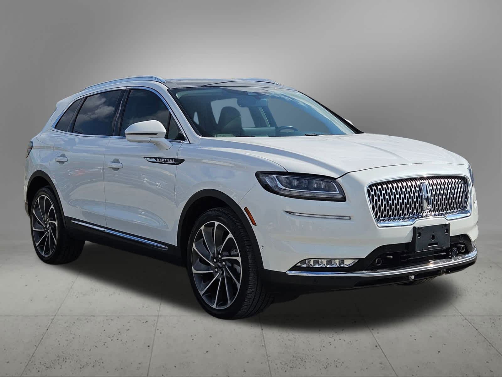 Thumbnail: 2022 Lincoln Nautilus - 7