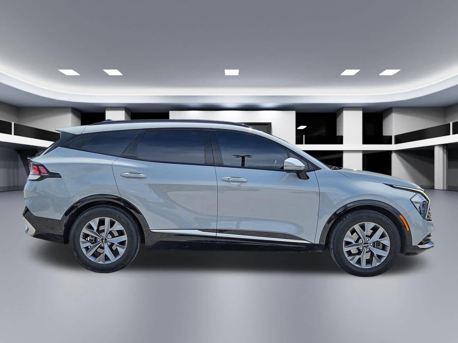Thumbnail: 2023 Kia Sportage - 6