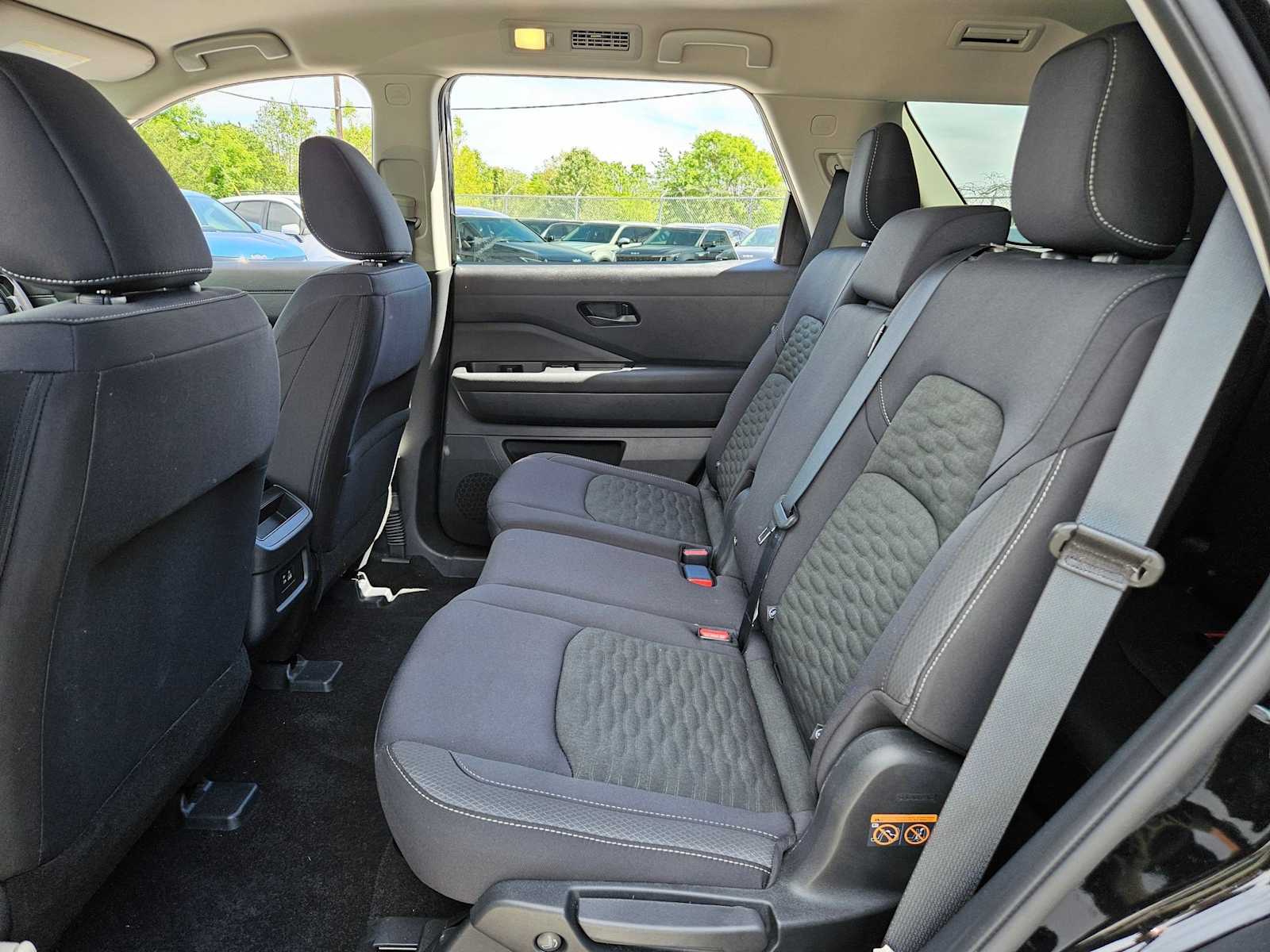 Thumbnail: 2025 Nissan Pathfinder - 16