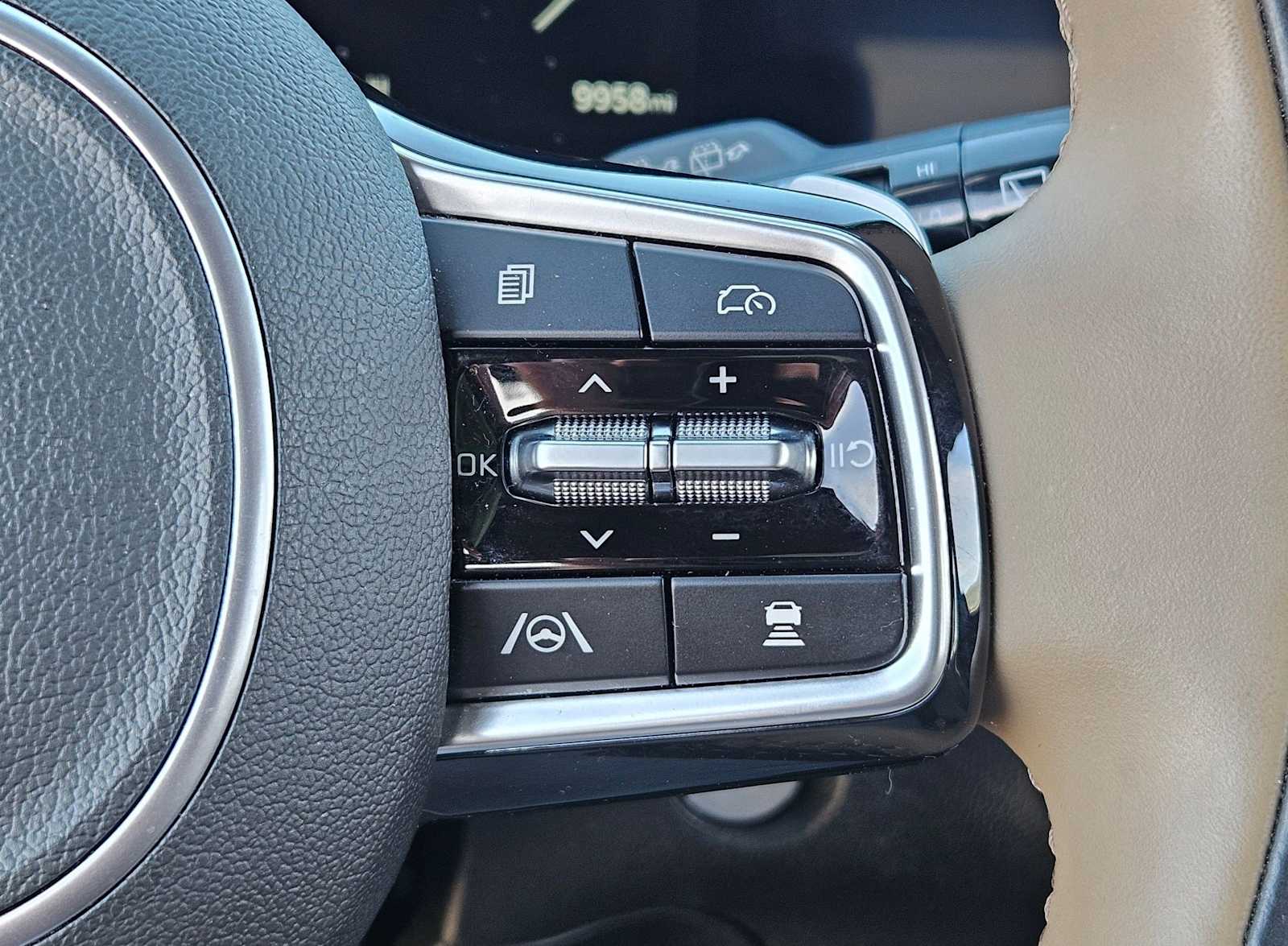 Thumbnail: 2025 Kia Sorento - 21